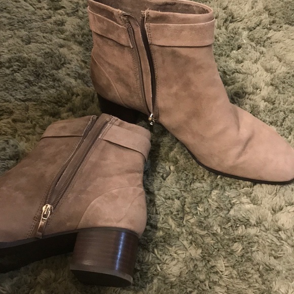 NEW Gray Suede Bootie (Essex) - Picture 2 of 8